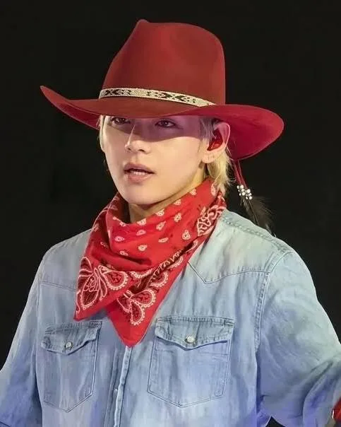 tải xuống (3) V Bandana Vibe Cowboy Cap – image 2 of 2