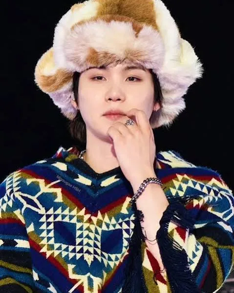 tải xuống (6) Suga Multi-Color Fur Ushanka – image 2 of 2